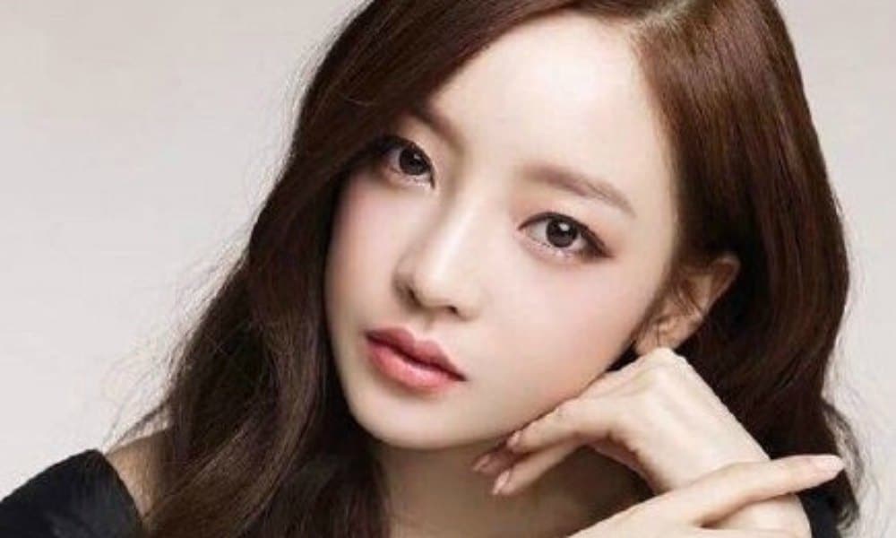 K-Pop Celebrity Goo Hara in Hospital after Suicide Attempt | What's on Weibo